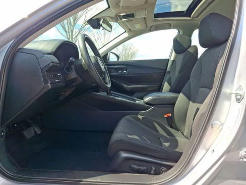 Used 2023 Honda Accord EX image 11