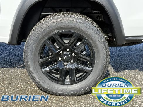 New 2025 Chevrolet Colorado Trail Boss w/ Midnight Edition image 29