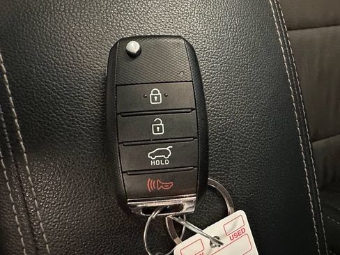 Used 2020 Kia Sportage LX AWD/4WD image 17