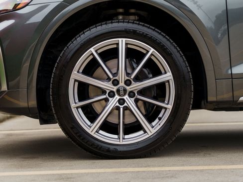 Used 2023 Audi SQ5 Premium Plus w/ Premium Plus Package image 32