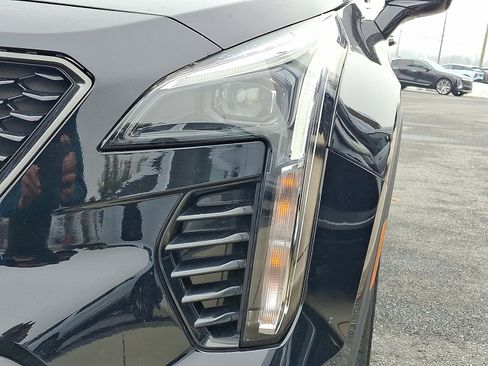 Used 2021 Cadillac XT4 Premium Luxury w/ Cold Weather Package image 9