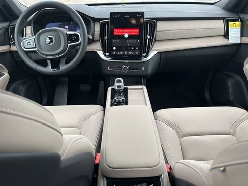 New 2026 Volvo XC90 B6 Plus w/ Protection Package Premier image 11