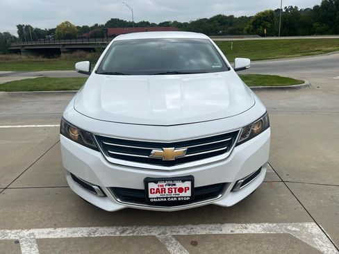 Used 2017 Chevrolet Impala LT w/ Convenience Package FWD image 3