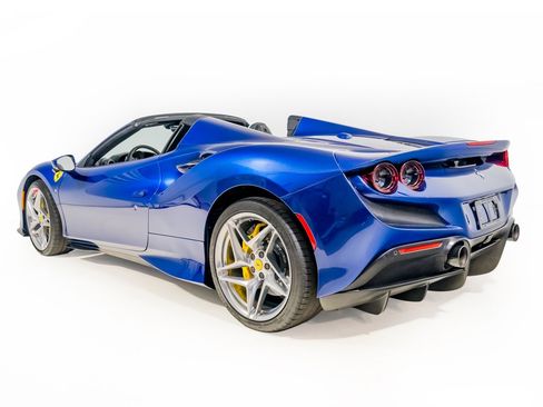 Used 2023 Ferrari F8 Tributo image 16