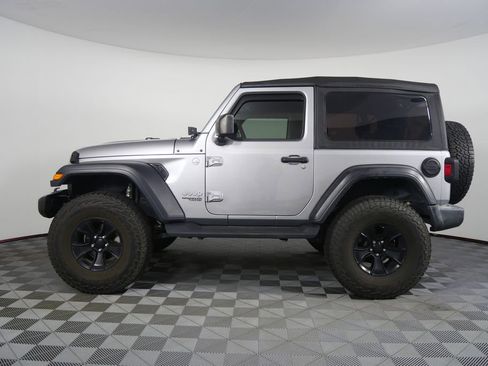 Used 2019 Jeep Wrangler Sport S AWD/4WD image 6