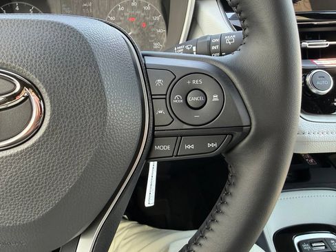 New 2026 Toyota Corolla SE FWD image 19