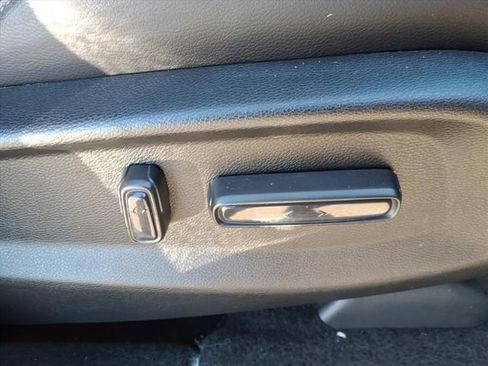 Used 2020 Honda CR-V EX-L image 6