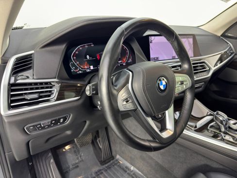 Used 2019 BMW X7 xDrive40i w/ Premium Package image 14
