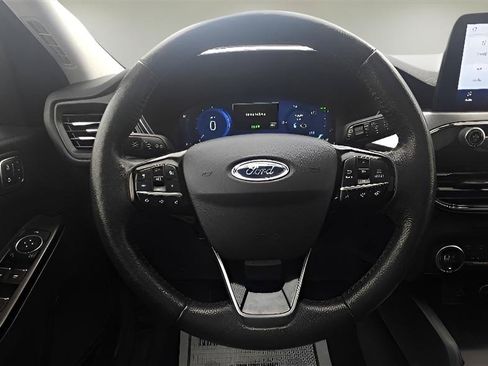 Used 2021 Ford Escape Titanium AWD/4WD image 13