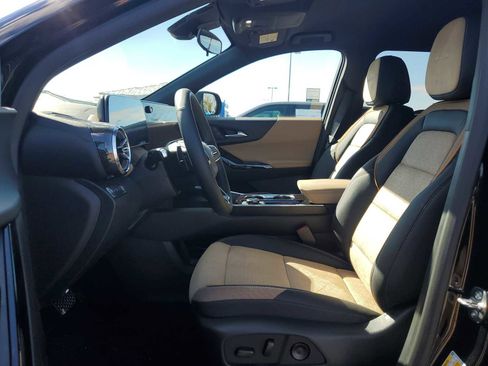 New 2026 Chevrolet Equinox ACTIV w/ Convenience Package III image 13