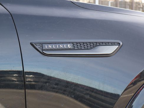 Certified 2025 MAZDA CX-70 3.3 Turbo S w/ Premium Package image 9