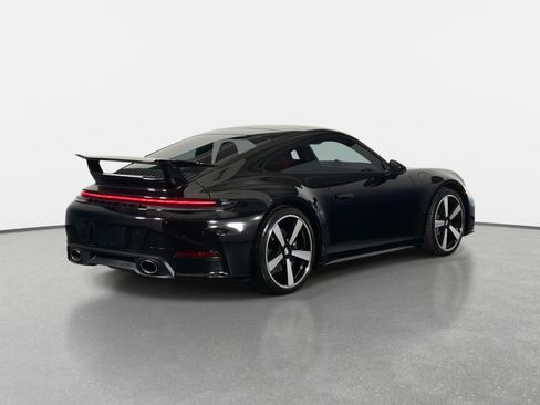 Used 2025 Porsche 911 Carrera RWD image 6