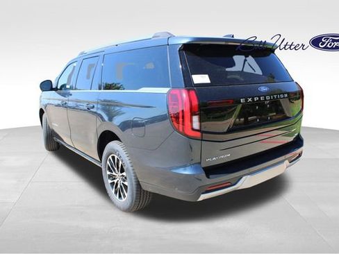 New 2025 Ford Expedition Max Platinum image 4