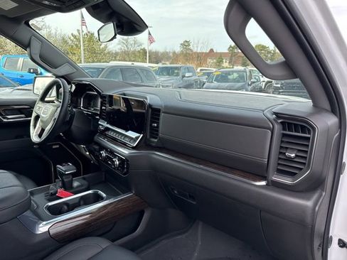 Used 2024 GMC Sierra 1500 Elevation w/ Elevation Premium Package image 26