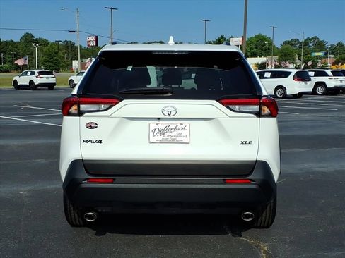 Used 2024 Toyota RAV4 XLE FWD image 17