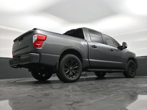 Used 2023 Nissan Titan SV w/ SV Convenience Package AWD/4WD image 24