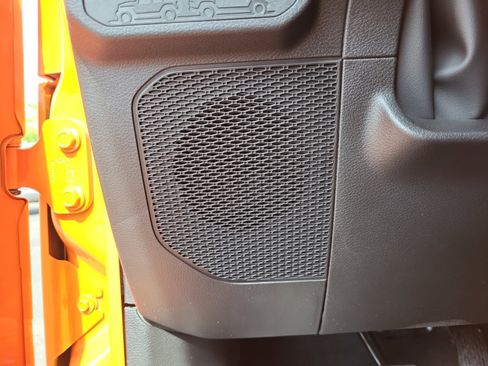 New 2025 Jeep Wrangler Rubicon w/ XTREMEE 35" Tire Package image 26