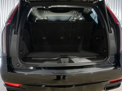 Used 2023 Cadillac Escalade Sport image 8