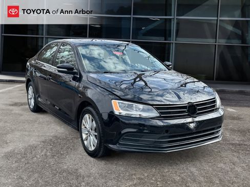 Used 2016 Volkswagen Jetta SE image 1