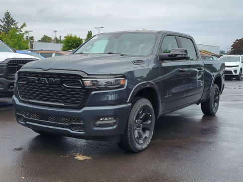 New 2026 RAM 1500 4x4 Crew Cab image 3