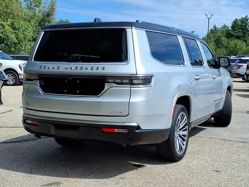 Used 2024 Jeep Grand Wagoneer L Series III AWD/4WD image 4
