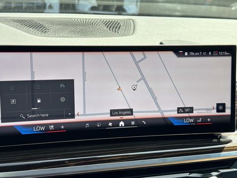 Used 2026 BMW X5 xDrive50e w/ M Sport Package image 20