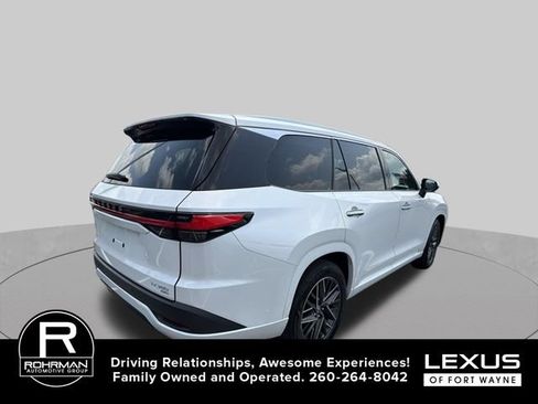 Used 2025 Lexus TX 350 AWD w/ Technology Package image 11