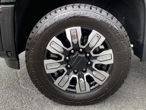 Used 2024 GMC Sierra 2500 Denali image 52