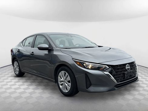 Used 2024 Nissan Sentra S image 1