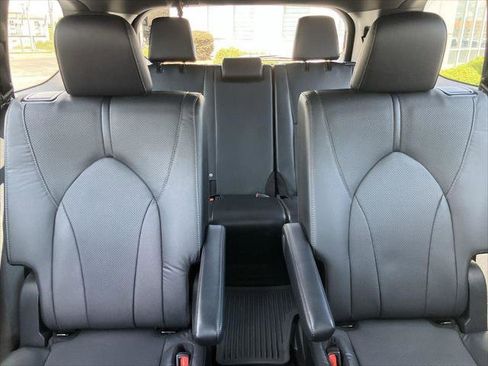 Certified 2025 Toyota Grand Highlander AWD Hybrid image 37