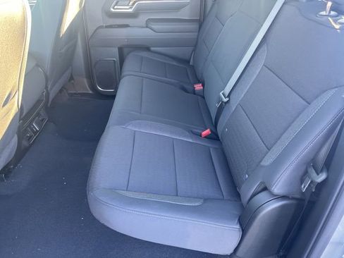 New 2026 GMC Sierra 1500 SLE w/ Preferred Package image 16