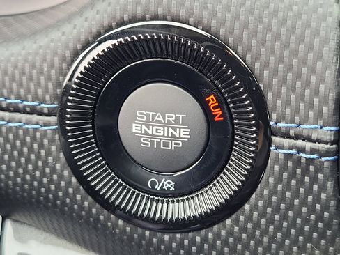 New 2026 Jeep Compass Latitude image 17