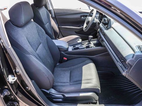 Certified 2023 Honda Accord LX image 7