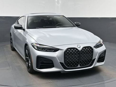 Used 2024 BMW M440i Coupe w/ Premium Package RWD image 21