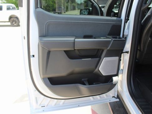 New 2025 Ford F150 Lariat w/ Equipment Group 502A High image 8