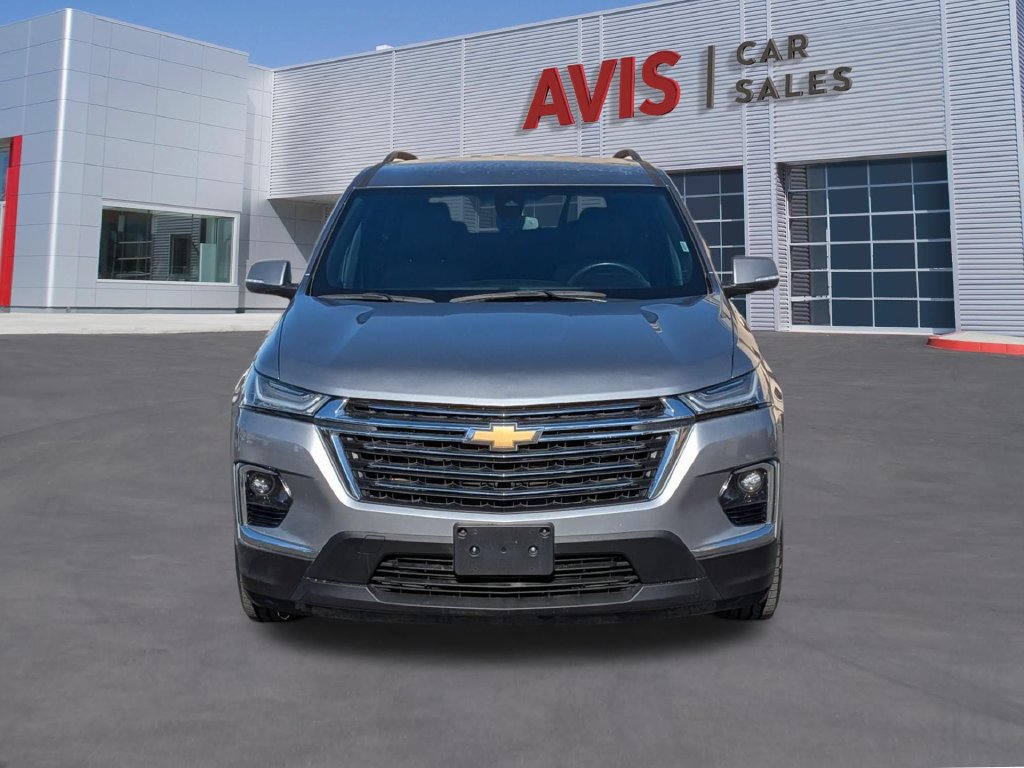 Used 2023 Chevrolet Traverse LT AWD/4WD image 2