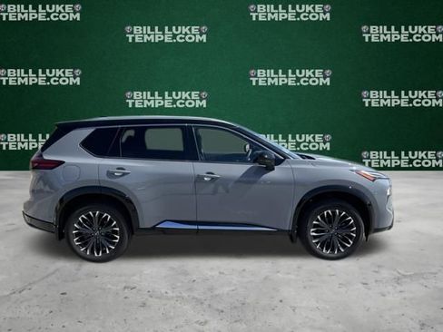 Used 2024 Nissan Rogue Platinum w/ Platinum Premium Package image 4