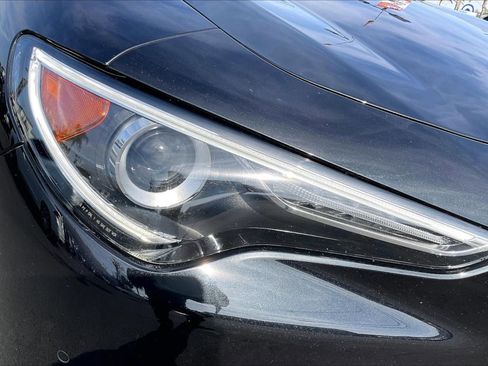 Used 2019 Alfa Romeo Stelvio Ti w/ Nero Edizione image 29