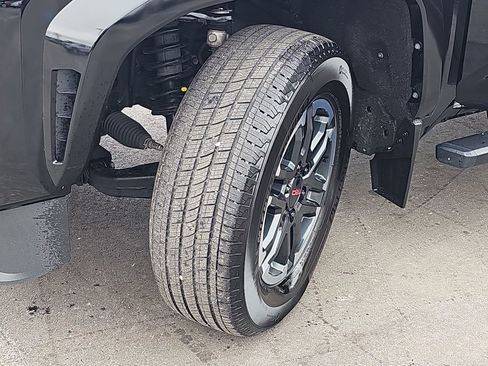 Used 2024 Toyota Tacoma TRD Sport image 34