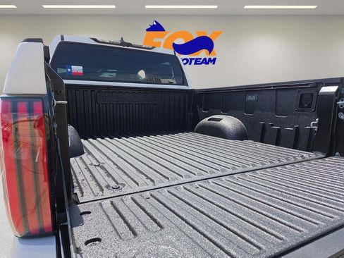 New 2026 Toyota Tundra Limited AWD/4WD image 13