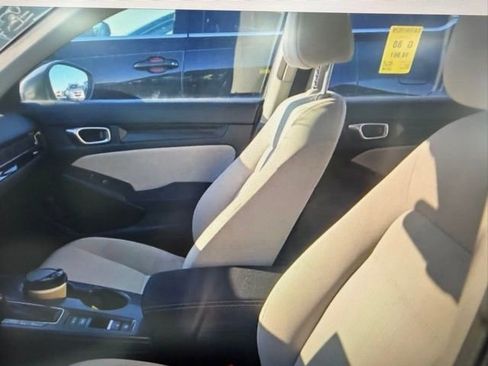 Used 2023 Honda Civic LX image 3