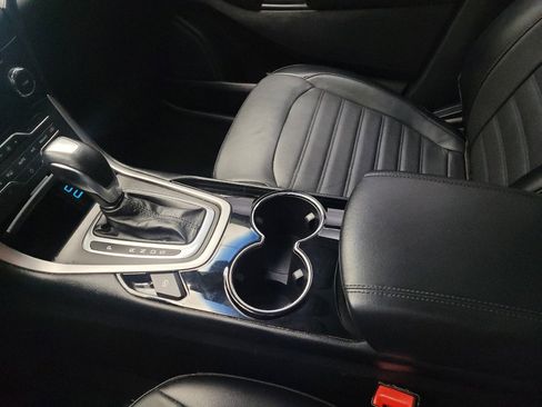 Used 2018 Ford Edge SEL w/ Equipment Group 201A AWD/4WD image 26