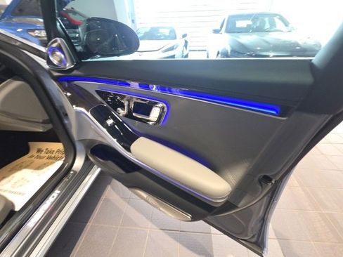 Used 2024 Mercedes-Benz Maybach S 680 4MATIC image 36