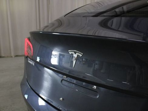 Used 2018 Tesla Model 3 Long Range RWD image 30