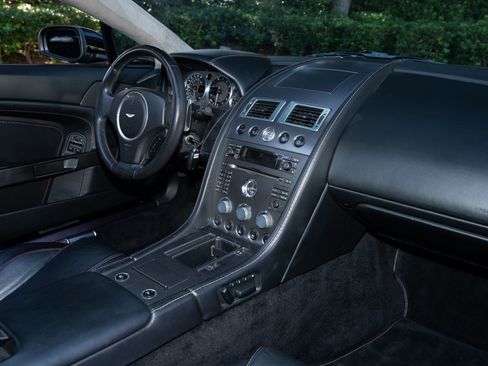 Used 2007 Aston Martin V8 Vantage Roadster RWD image 17