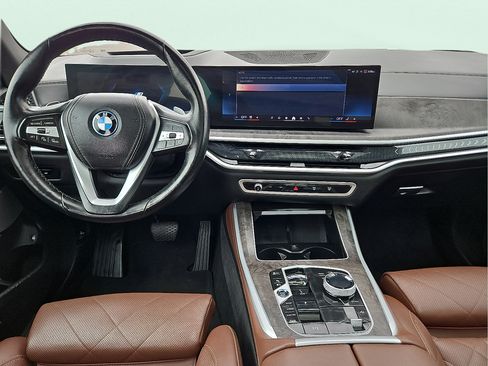 Used 2024 BMW X5 xDrive50e w/ Executive Package AWD/4WD image 11