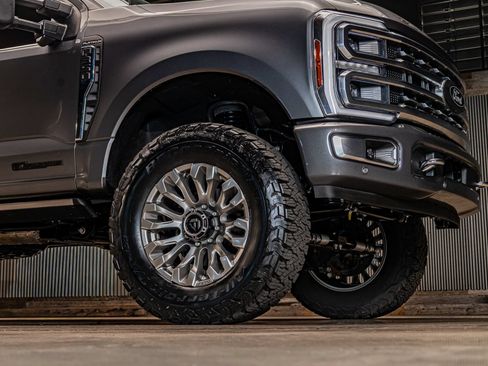 Used 2024 Ford F350 Platinum w/ Tremor Off-Road Package AWD/4WD image 15