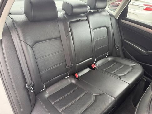 Used 2014 Volkswagen Passat 1.8T S image 19