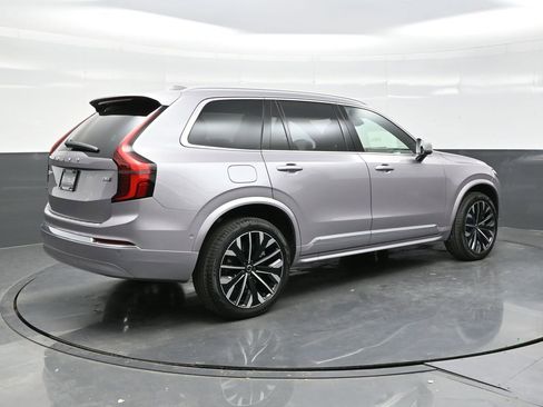 New 2026 Volvo XC90 B6 Plus w/ Protection Package Premier image 7