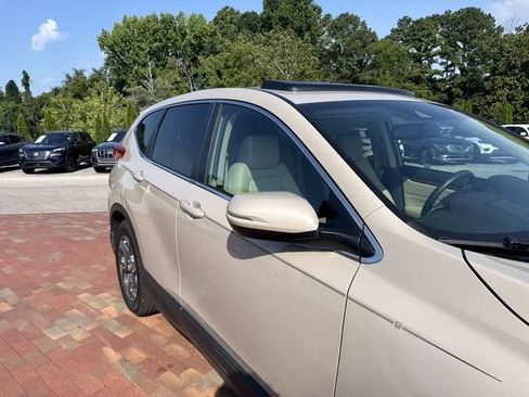Used 2017 Honda CR-V EX-L image 18